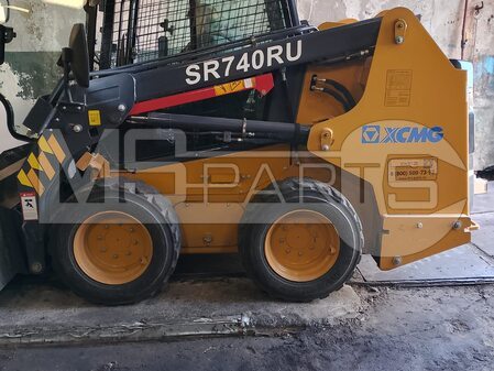 Техническое обслуживание мини-погрузчика XCMG SR740RU - 3